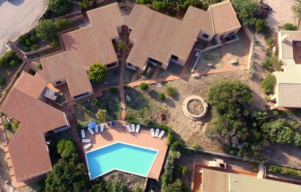 Residence Le Baiette Costa Paradiso Exterior photo